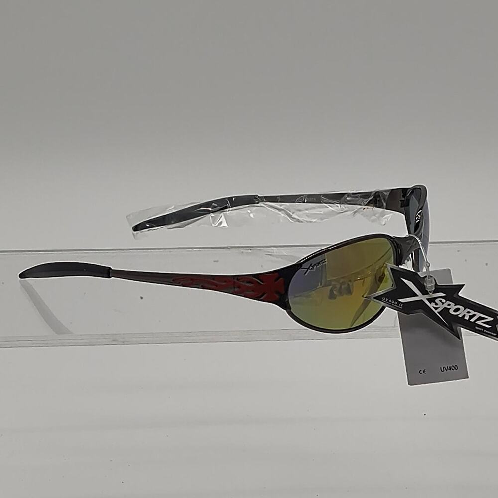 424 xsportz sunglasses with redblack